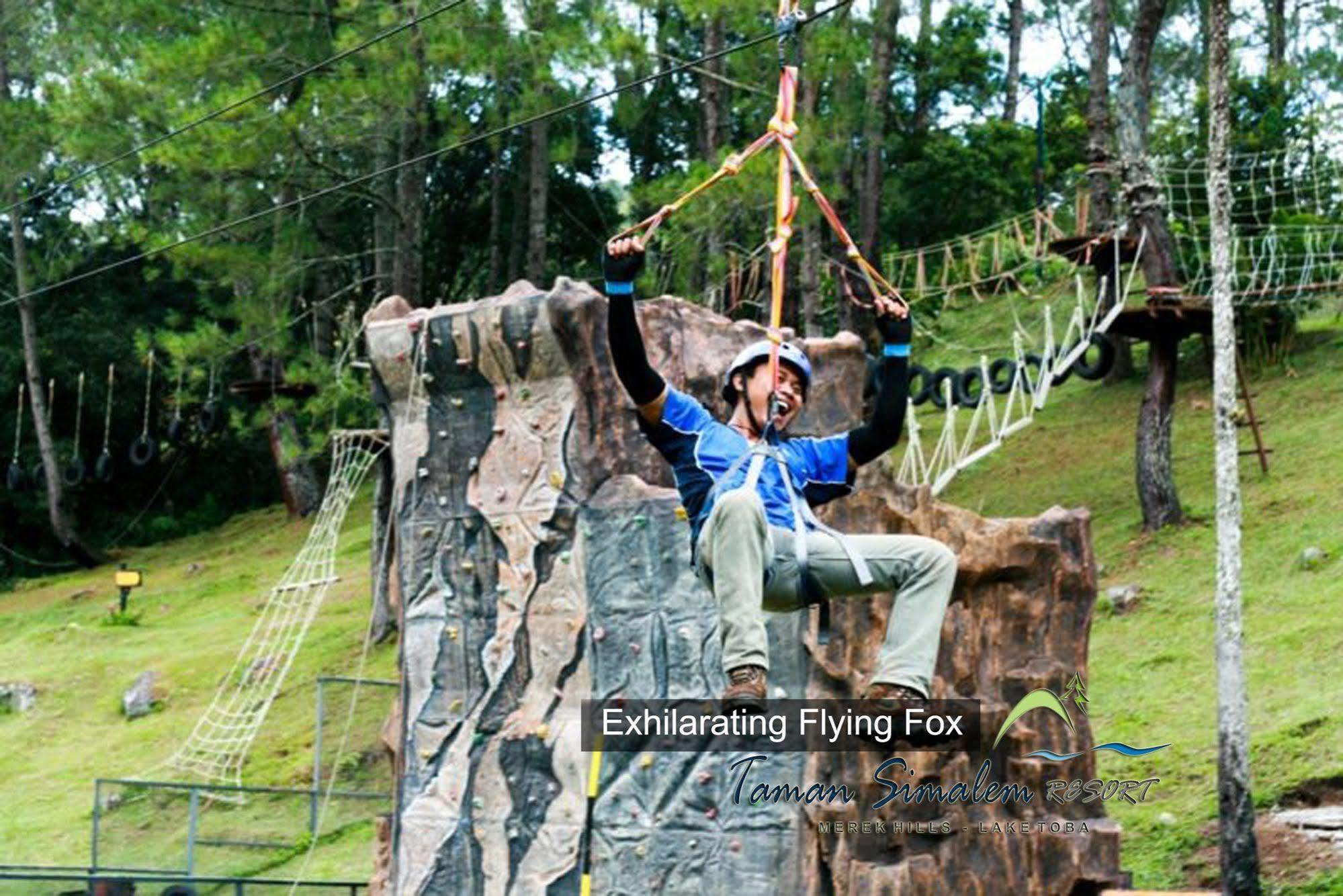 Taman Simalem Resort Tongging Extérieur photo